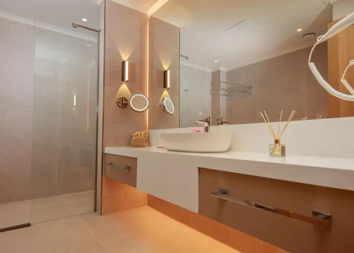 Casa Lumar Luxury Lodging- Adult Only *